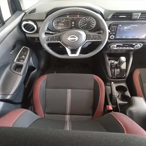 Nissan Versa 1.6 SR At