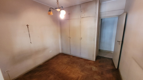 Departamento Ph 3 Ambientes Al Frente Con Balcon Corrido 1er Piso