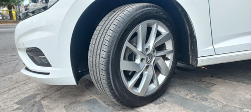Volkswagen Jetta JETTA COMFORT. 250 TSI 1.4 FLEX 16V AUT.