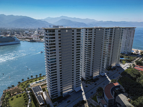 Marina Tower ( 3 Recamaras, 4 Baños)