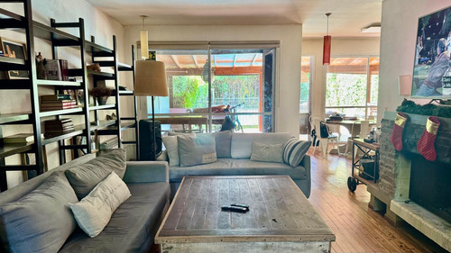 Casa En Venta De 4 Dormitorios En Punta Chica, San Fernando