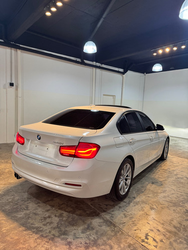 BMW Serie 3 2.0 320i Sedan Executive
