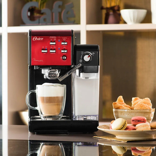 Cafetera Espresso Primalatte Oster 6701 (roja) Color Rojo