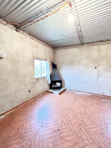 Casa Venta 2 Dormitorios Manga Amplio Terreno