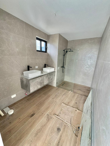 Vendo Para Estrenar Penthouse En Cacicazgo Wi