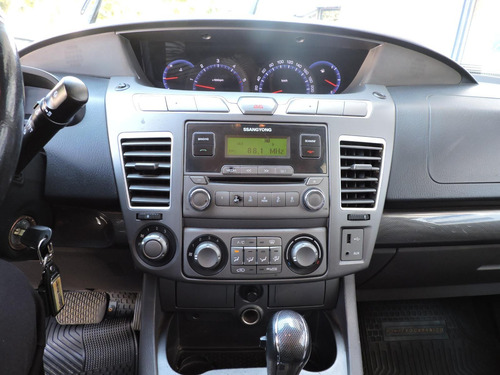 SsangYong Stavic AWD 2.0 AT