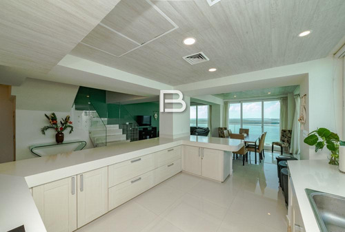 Penthouse En Venta Frente Al Mar