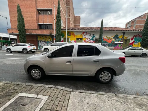 Renault Logan Authentique