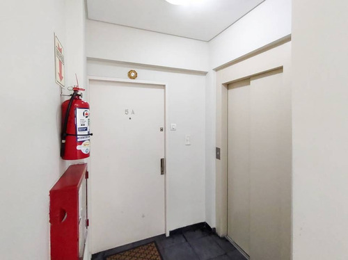 Imagen 19 de 24 de Venta De Departamento De 3 Ambientes Con Balcón Y Cochera En Flores