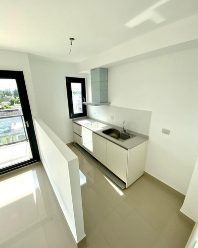 Imagen 2 de 13 de Departamento De 3 Ambientes - Vilanova Haedo