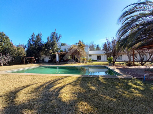 Casa En Venta De 4 Dorm. En Colina - Santa Esther