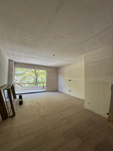 Departamento De 2 Ambientes En Venta. Inmejorable Ubicacion, Excelente Calidad Constructiva