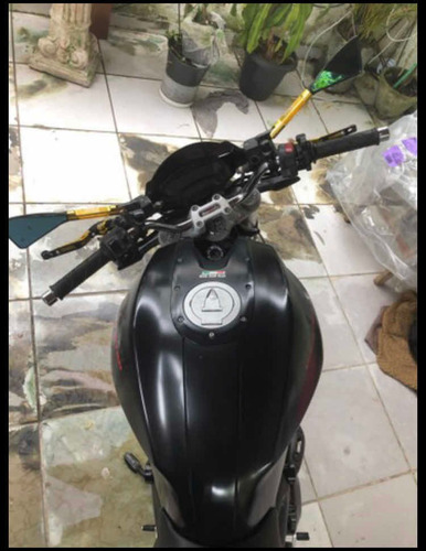 Imagem 1 de 9 de Ducati Monster 696