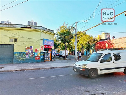 Imagen 10 de 22 de Casa En Venta De 6 Dorm. En Santiago