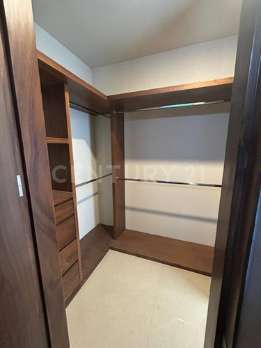 Imagen 13 de 18 de Se Vende Residencia El En Colli Urbano
