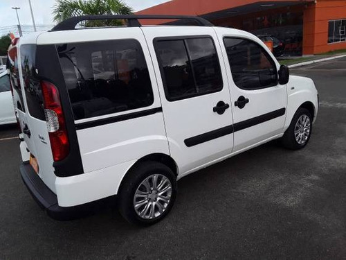 Imagem 7 de 9 de Fiat Doblò 1.8 Mpi Essence 7l 16v Flex 4p Manual