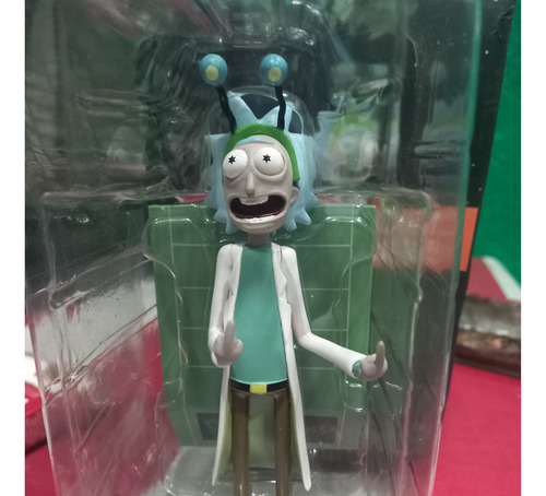 Rick And Morthy Figira Rick Con Base Mostrando El Dedo
