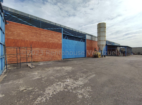 Galpones En Venta Dos Naves Santa Cruz Nv