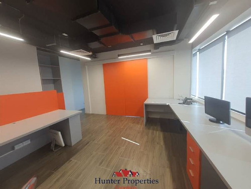 Oficina En Venta En Providencia A Pasos Del Mall Panorámico