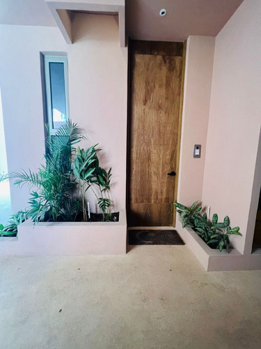 Studio Con Terraza En Venta En Comunidad Aflora, Aldea Zama Tulum.
