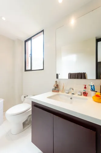 Apartamento En Arriendo/venta En El Refugio. Cod A4440