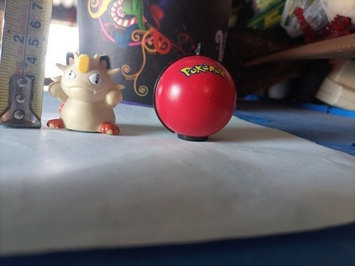 Pokémon Meowth Pokébola Nintendo 1999 4.5cm (Usado)
