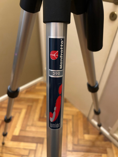 Tripode Manfrotto Italiano Júnior 390 Plateado