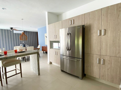 Imagen 13 de 26 de Casa En Venta En Playa Del Carmen