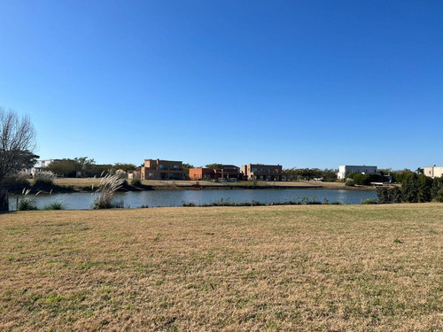 Imagen 5 de 14 de Terreno En Venta En El Cantón Barrio Islas