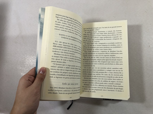 Livros Augusto Cury - 2 Volumes - Nunca Desista De Seus Sonhos E Pais Brilhantes, Professores Fascinantes - Editora Sextante - 2004/07 S497 (Usado)
