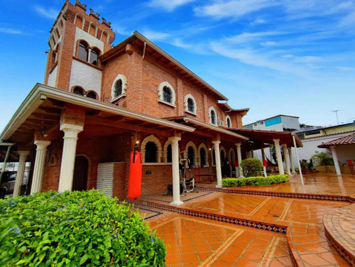 Imagen 9 de 30 de En Venta Exclusiva Propiedad En Urb Privado El Feudo