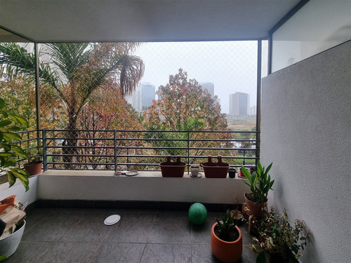 Departamento En Venta De 3 Dorm. En Concón