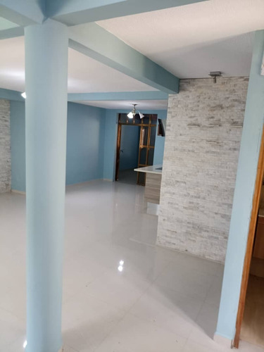 Imagen 4 de 8 de En Venta Town House En El Conjunto Residencial Laguna Vieja, Nueva Barcelona
