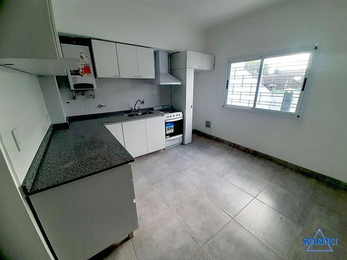 Casa  En Venta Ubicado En Villa Lynch, San Martin, G.b.a. Zona Norte