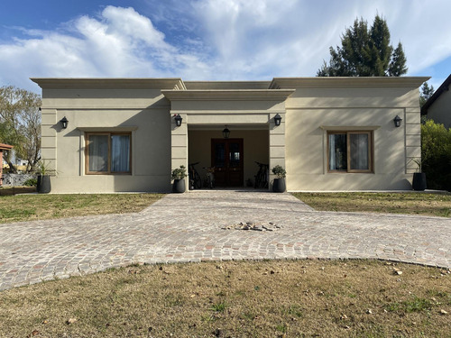 Alquiler De Casa En San Eliseo Golf- San Vicente
