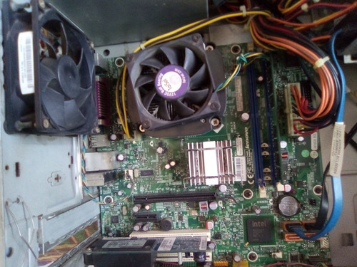 Imagen 3 de 7 de Computadora Lenovo 2 Ram 80 Dd Monitor 17 Pulgadas Mou Y Rat