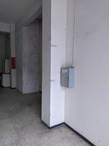 Imagen 3 de 17 de En Venta Productivo Local Horizonte Av. Romulo Gallegos 04123526021