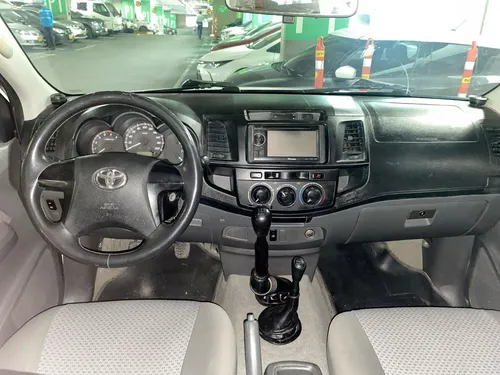 Toyota Hilux 2.5 Imv 100 hp 4x4