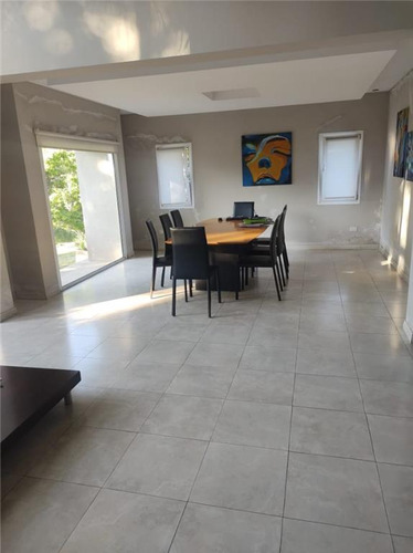 Lindisima Casa En San Carlos C.c.