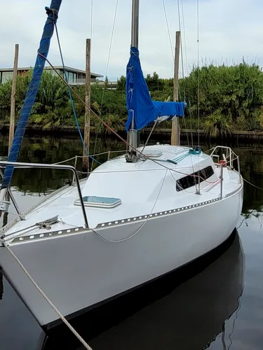 Velero Del Plata 26 - Eslora Y Calado Ideal Para Disfrutar