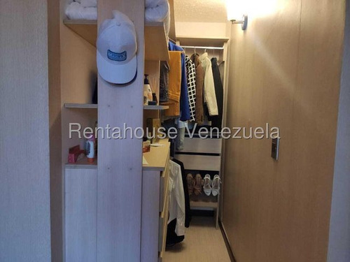 Apartamento Remodelado En El Encantado Listo Para Habitar Dubravska Alarcón 25-19299