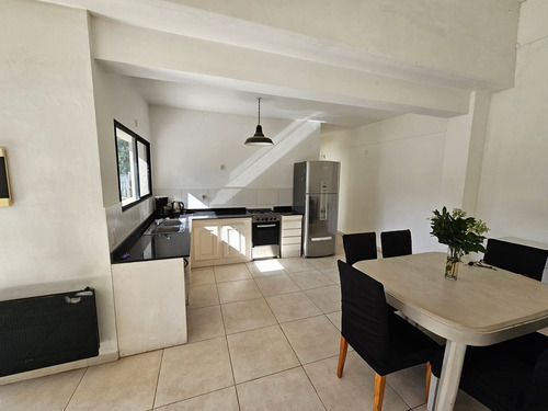 Venta Casa Cuatro Dormitorios Pileta La Lonja