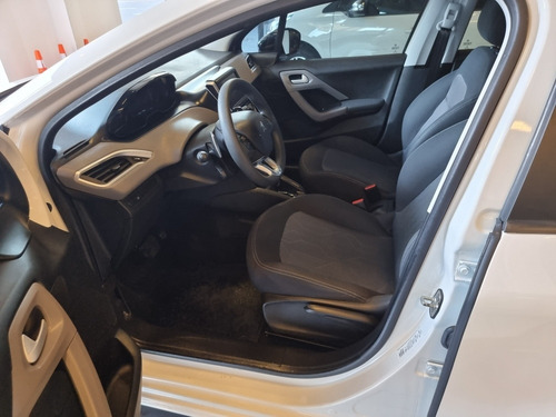 Peugeot 208 Allure Tiptronic