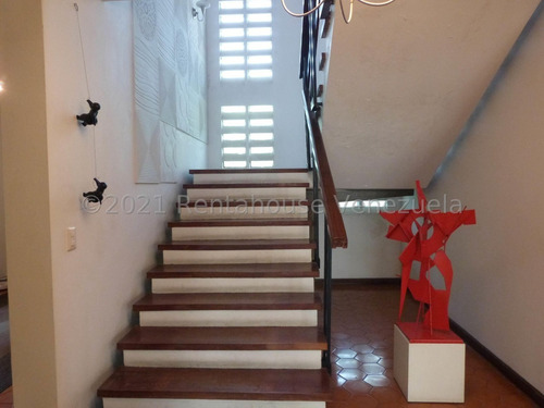 Imagen 5 de 30 de Casa_en_venta_en_caracas_en_prados-del-este_ Rah-22-498 Orlando Figueira 04125535289/04242942992