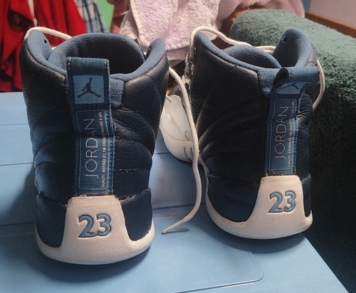 Jordan Retro 12 Obsidian (Usado)