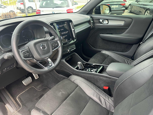 Volvo Xc40 Recharge R- Design T5 At Hibrida