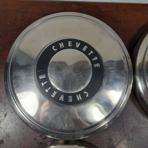 Imagem 5 de 9 de Calota Chevette Tubarão Inox Pintura Ok Aro 13 Original