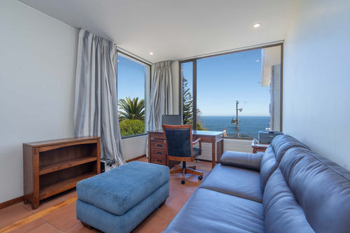 Casa Con Excelente Ubicación En Zapallar