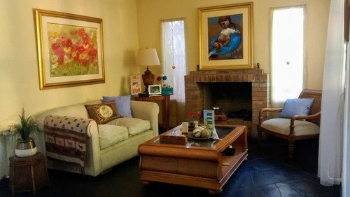 Muy Buena Casa En Bermudas Barrio Cerrado Lote Interno En Boulevard. Parte Ladrillo Visto.