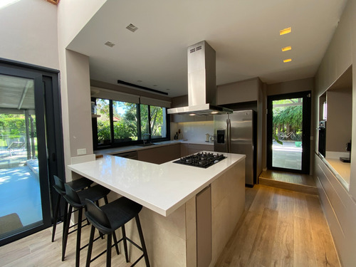 Zona Balbastro - Excelente Casa - Impecable!